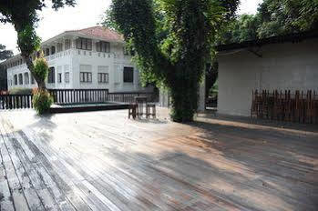 Khách sạn Raintr33 4*